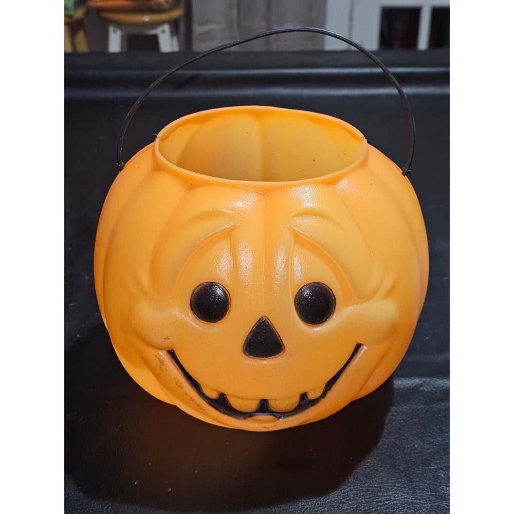 Vintage General Foam Plastics Blow Mold Halloween Pumpkin Pail